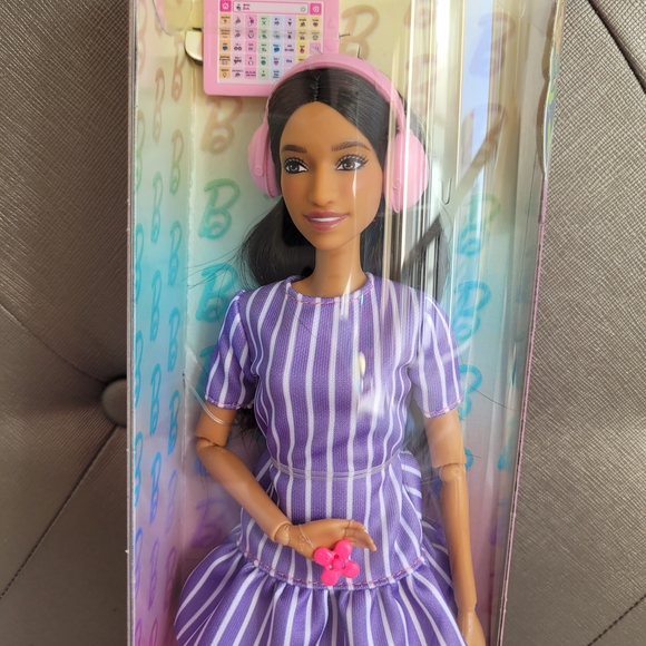 ✨️Autistic Barbie Fashionista Doll - Picture 2 of 4